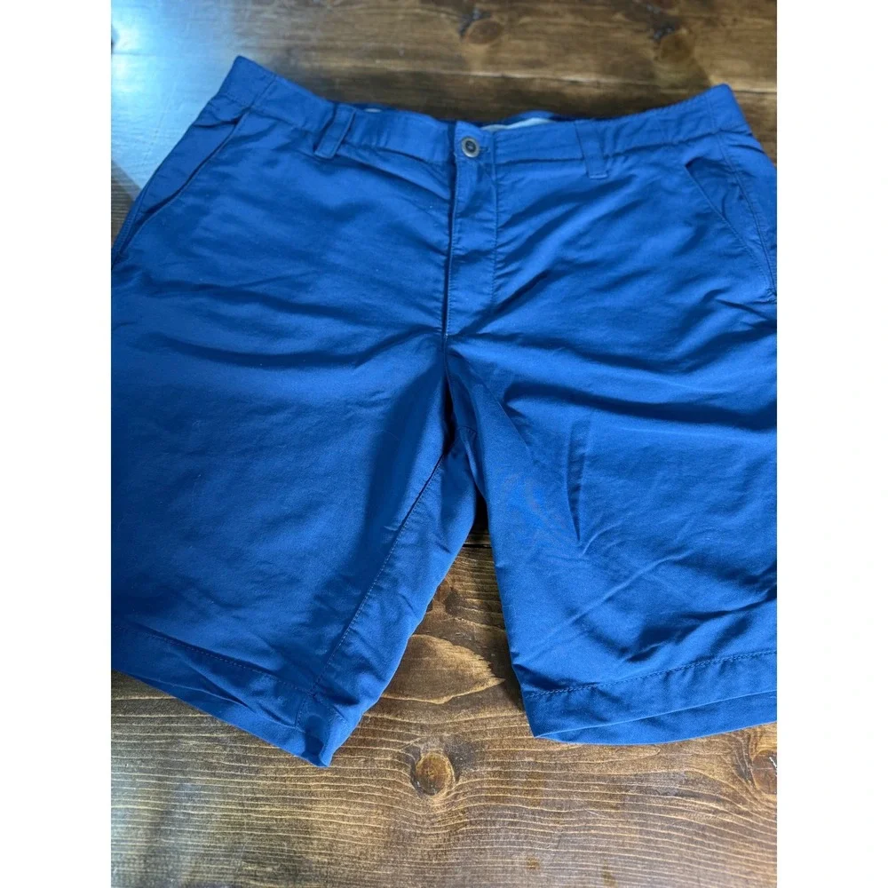 Under Armour HeatGear Mens Blue Golf‎ Shorts Loose Fit Size 40 Navy Performance